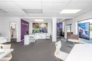 High Street Location With Parking