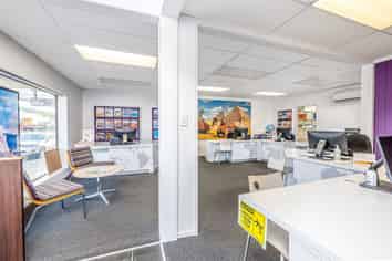 High Street Location With Parking