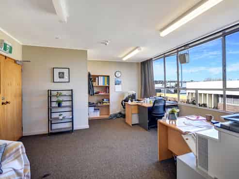 Freehold investment opportunity