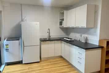 15/18 Airborne Road, Rosedale