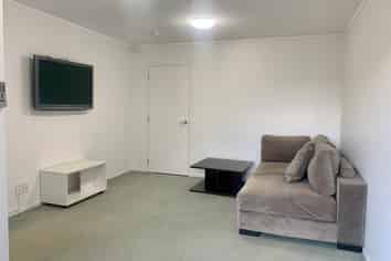 15/18 Airborne Road, Rosedale