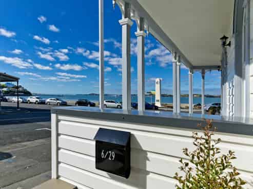 6/29 King Edward Parade, Devonport