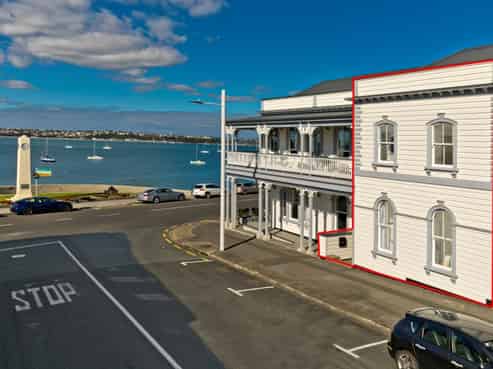 6/29 King Edward Parade, Devonport
