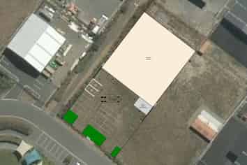 New Design-Build in the Heart of Izone