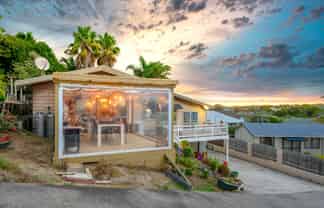 2/24 Cranberry Place, Bucklands Beach