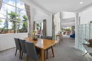 12 Frank Nobilo Drive, Golflands