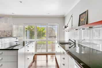 5/23 Waiatarua Road, Remuera