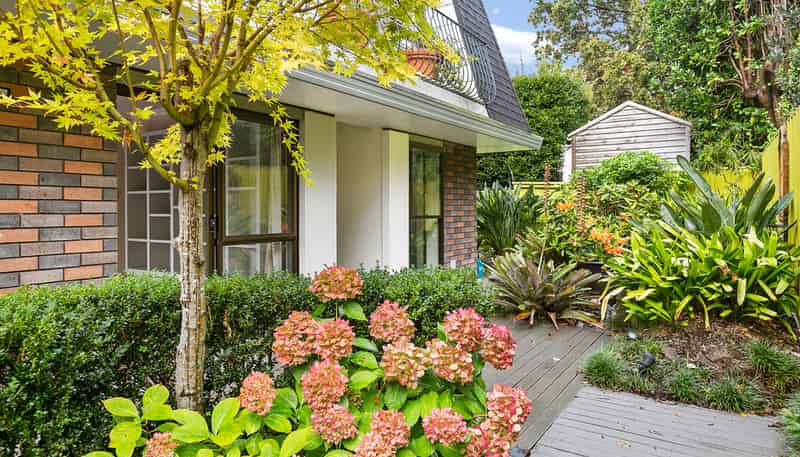 5/23 Waiatarua Road, Remuera