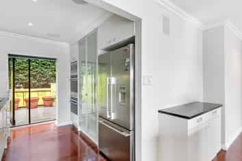 5/23 Waiatarua Road, Remuera