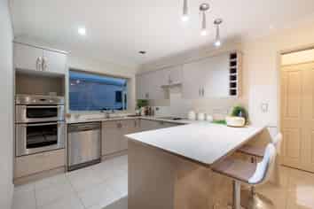 18a Riverlea Avenue, Pakuranga