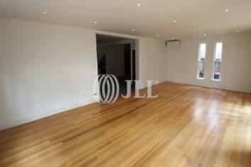 Kingsland Villa Retail Opportunity