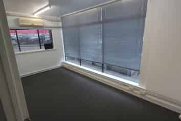 Affordable tidy office