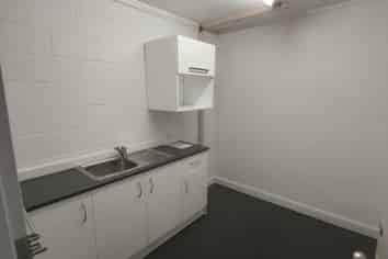 Affordable tidy office