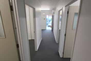 Affordable tidy office