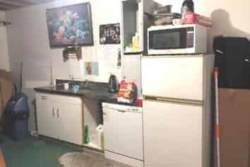 Excellent 500m2 retail/showroom