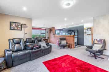 293 Queens Drive, Windsor