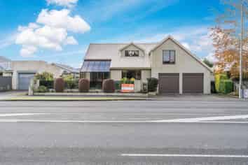 293 Queens Drive, Windsor