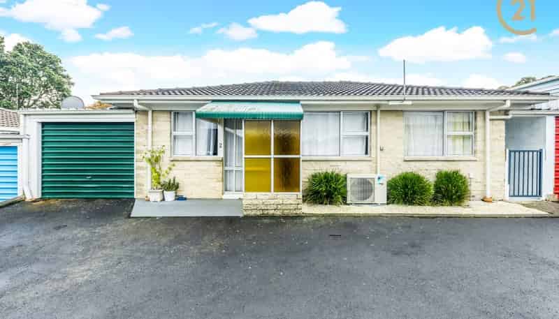 2/18 James Road, Manurewa