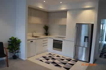 98 Squadron Drive, Hobsonville