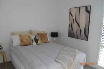 98 Squadron Drive, Hobsonville