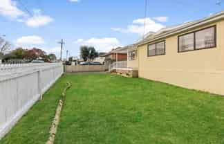26 White Swan Road, Mount Roskill