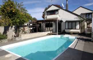 802 Collinge Road, Mayfair