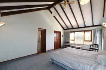 802 Collinge Road, Mayfair