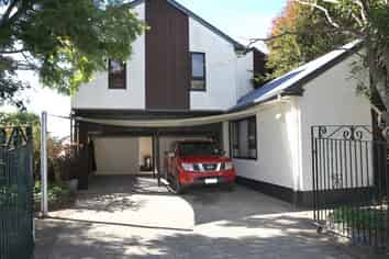 802 Collinge Road, Mayfair