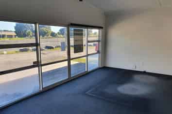 Office Waiwhakaiho For Lease