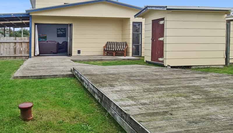 1964 Parewanui Road, Bulls