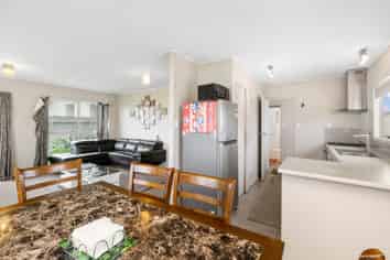 36 Chelburn Crescent, Mangere