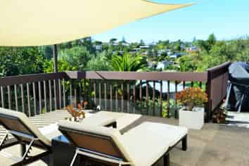 6 Weatherly Road, Torbay