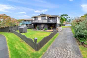 5 Sealand Place, Mangere Bridge