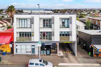 Modern Retail - Available Now