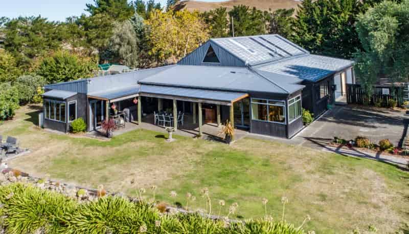 251 Aorangi Road, 