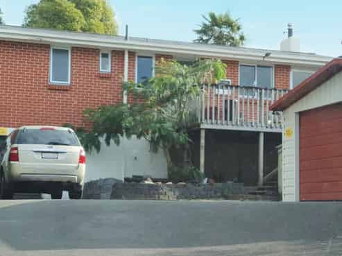 1 Bear Street, Tirau