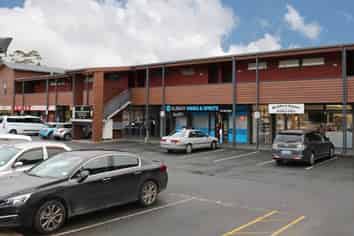 ALBANY OFFICE/ RETAIL WITH POSSIBLE ACCOMMODATION