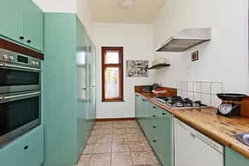 1/133 Frederick Street East, Mayfair