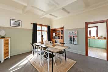 1/133 Frederick Street East, Mayfair