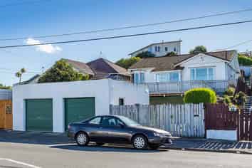 13 Caledonia Street, Miramar