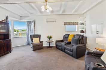 13 Caledonia Street, Miramar