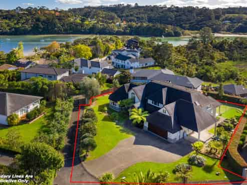 12 Thomas Hunter Lane, Greenhithe