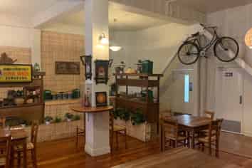 Ideal Food Retail Outlet