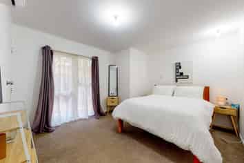 131 Helston Road, Paparangi