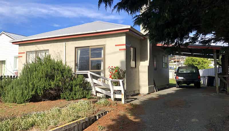 48 Blackwater Street, Bluff