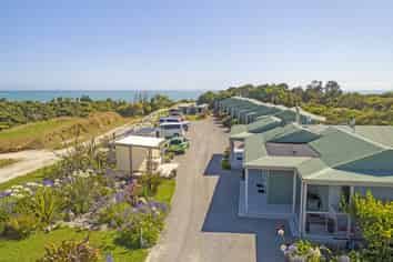 A RARE FHGC OPPORTUNITY AWAITS AT OMAU