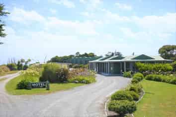 A RARE FHGC OPPORTUNITY AWAITS AT OMAU