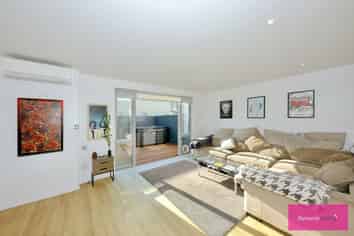 972a Colombo Street, Saint Albans