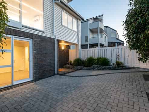 6/50 Cook Street, Howick