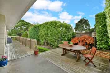 12 St James Avenue, Helensville